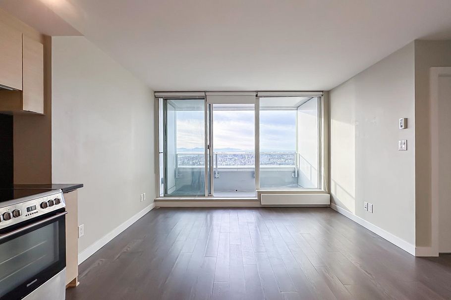 3504 488 SW Marine Drive Vancouver, BC - 2