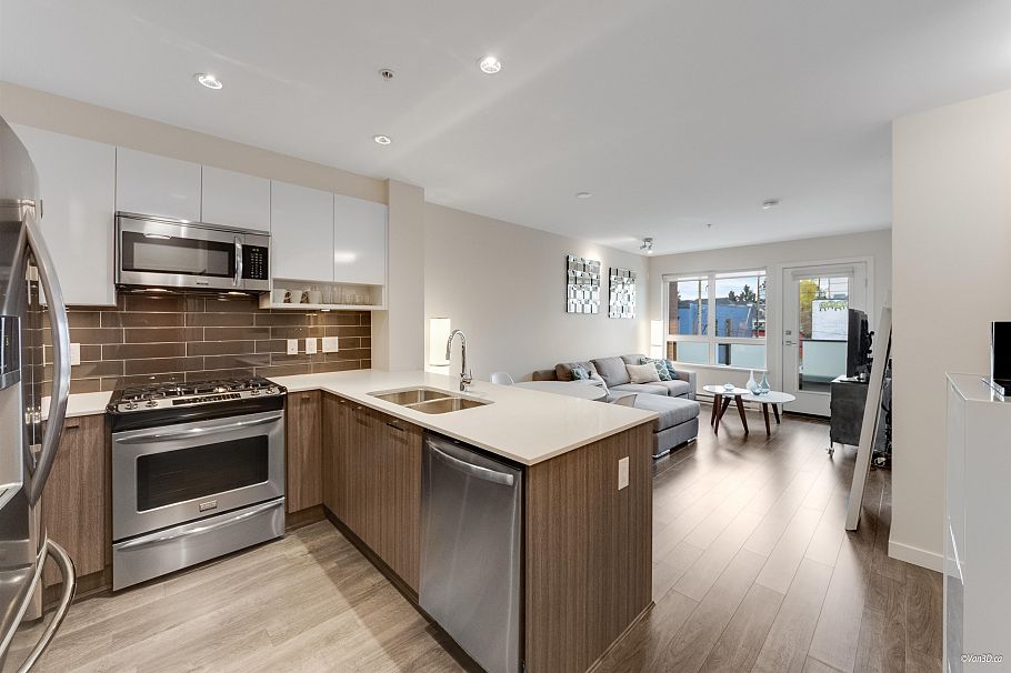 204 202 E 24th Avenue Vancouver, BC - 16