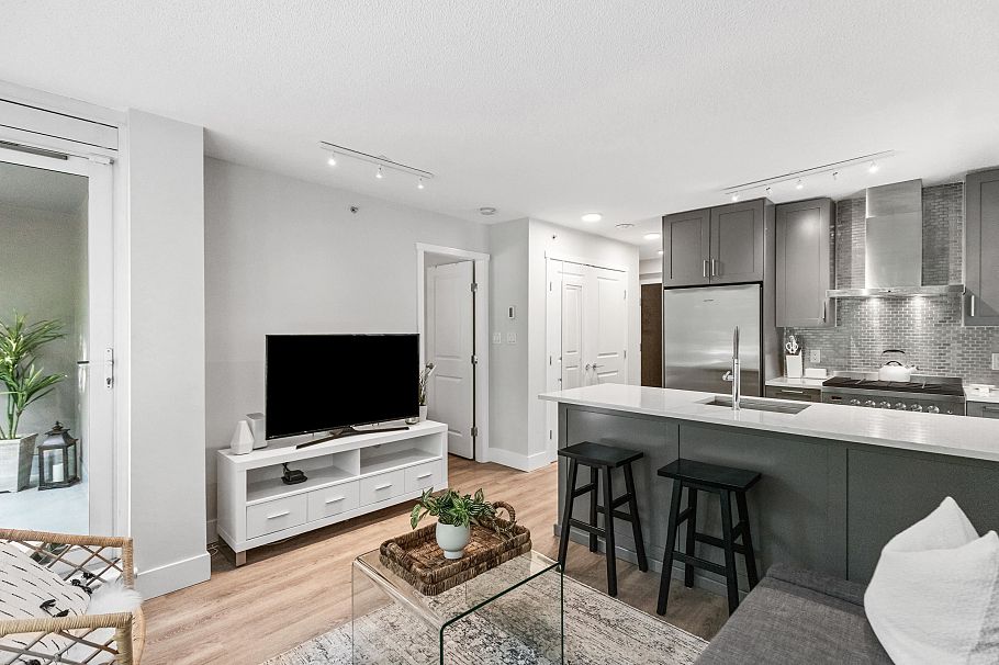 202 1001 Richards Street Vancouver, BC - 14