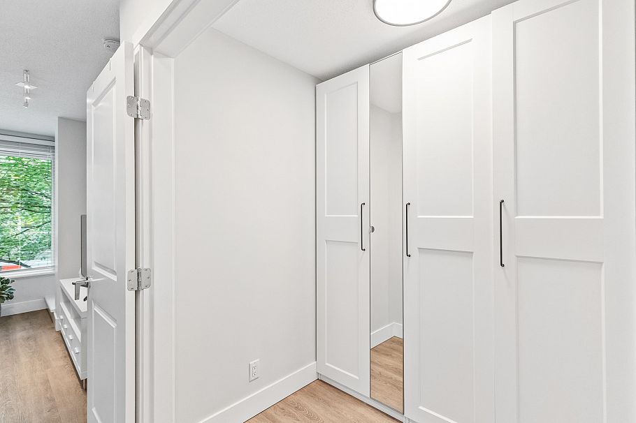 202 1001 Richards Street Vancouver, BC - 23