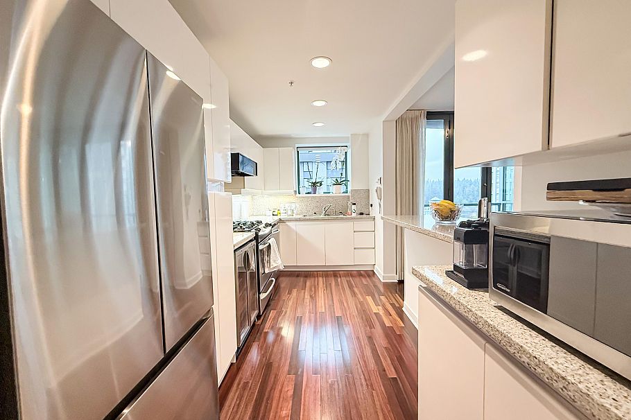 902 1888 Alberni Street Vancouver, BC - 13