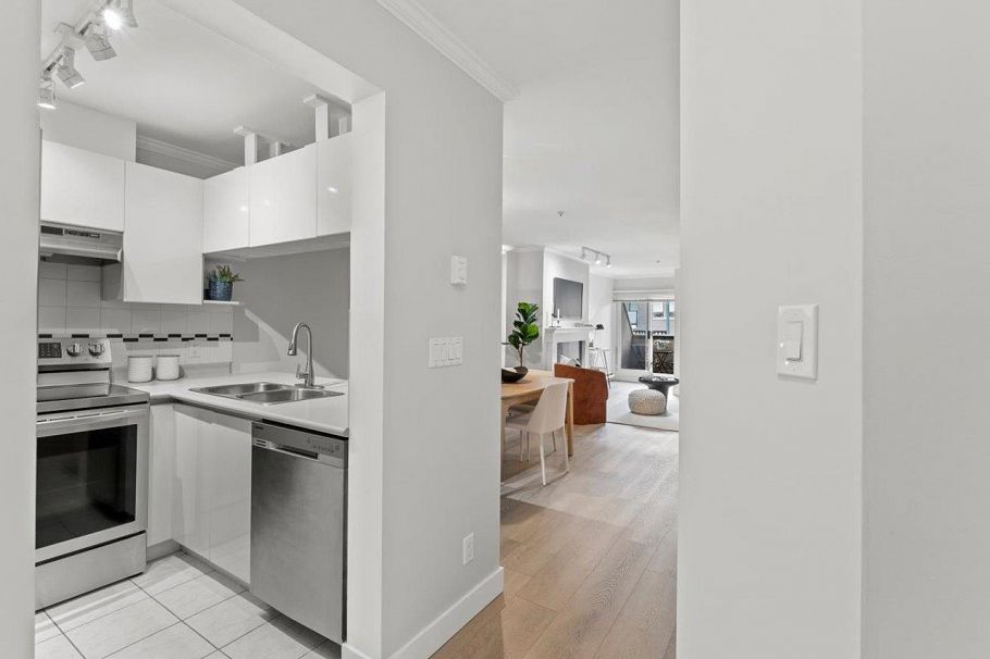 205 3638 W Broadway Vancouver, BC - 10