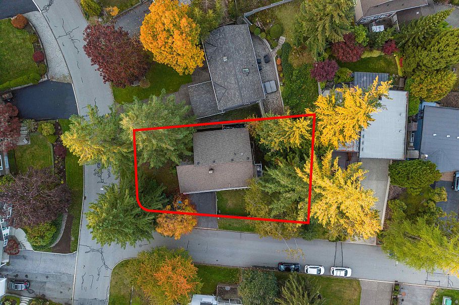 3602 Regent Avenue North Vancouver, BC - 34