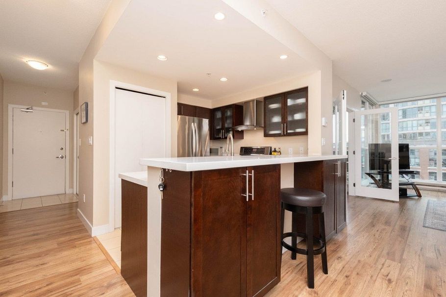 706 189 National Avenue Vancouver, BC - 17