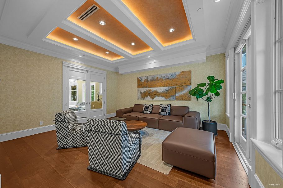 6011 Adera Street Vancouver, BC - 8