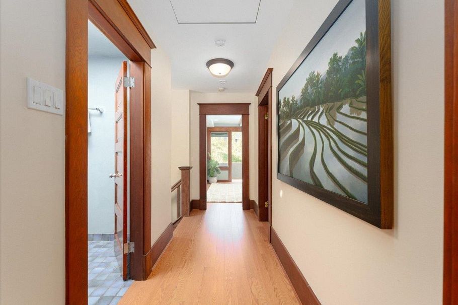 1216 Lakewood Drive Vancouver, BC - 19