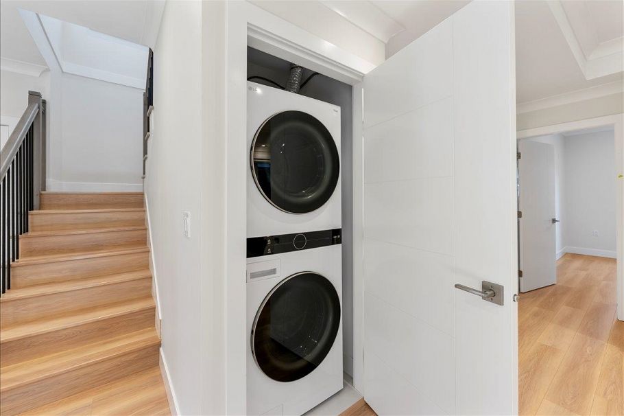 4852 Slocan Street Vancouver, BC - 18