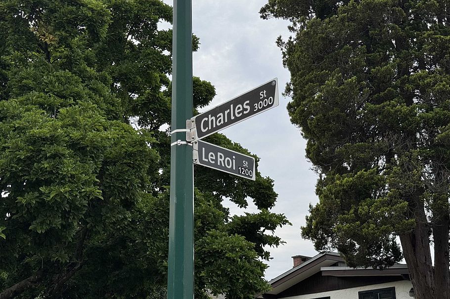 3058 Charles Street Vancouver, BC - 23