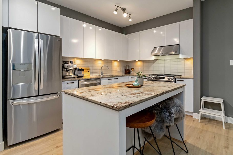 106 2828 Yew Street Vancouver, BC - 5