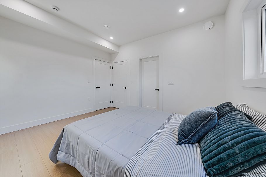 4 4211 Graveley Street Burnaby, BC - 19