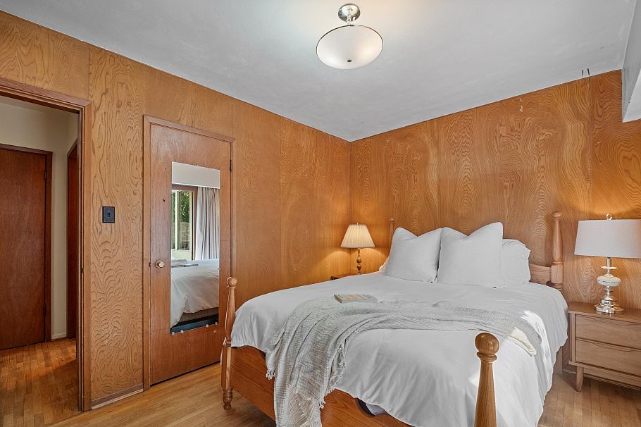 2239 Windridge Drive North Vancouver, BC - 24