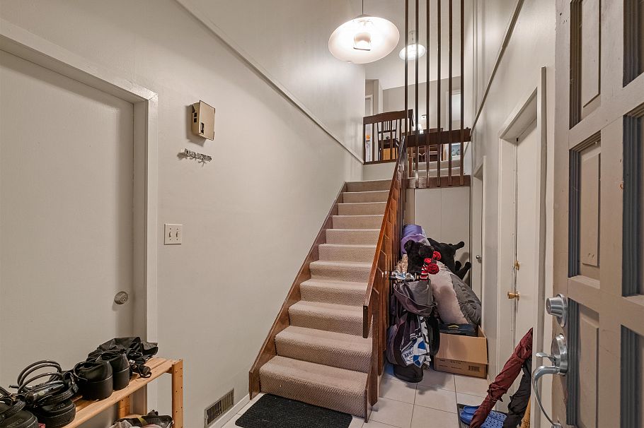 3602 Regent Avenue North Vancouver, BC - 8