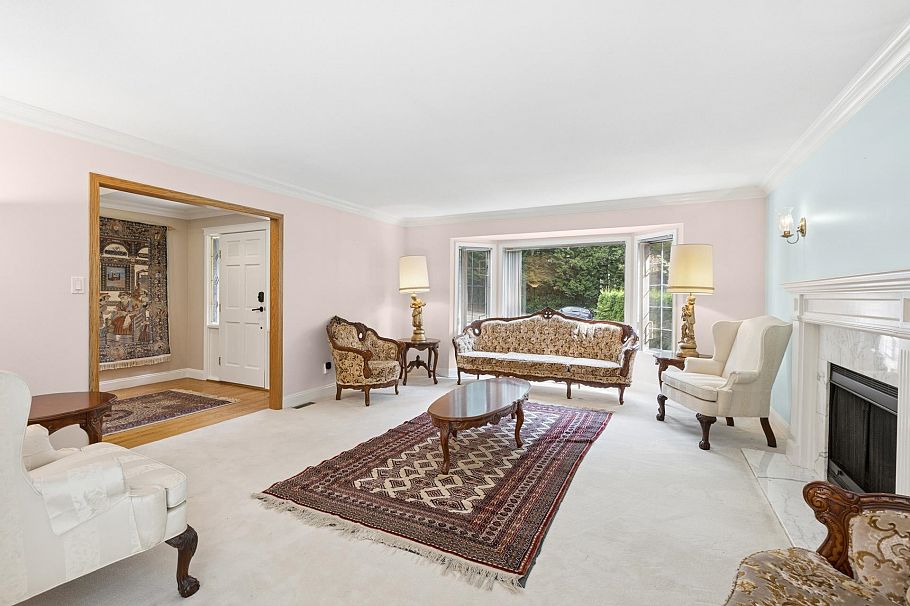 5685 Nancy Greene Way North Vancouver, BC - 3