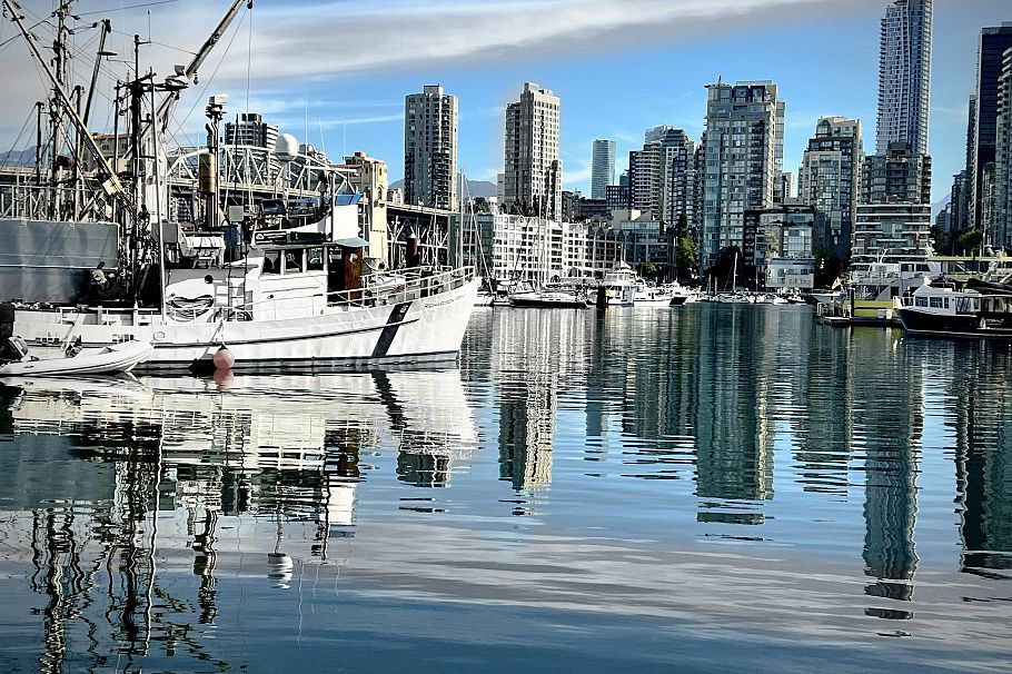 204 1550 Mariner Walk Vancouver, BC - 11