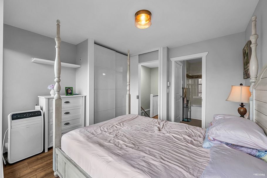 30 638 W 6th Avenue Vancouver, BC - 17