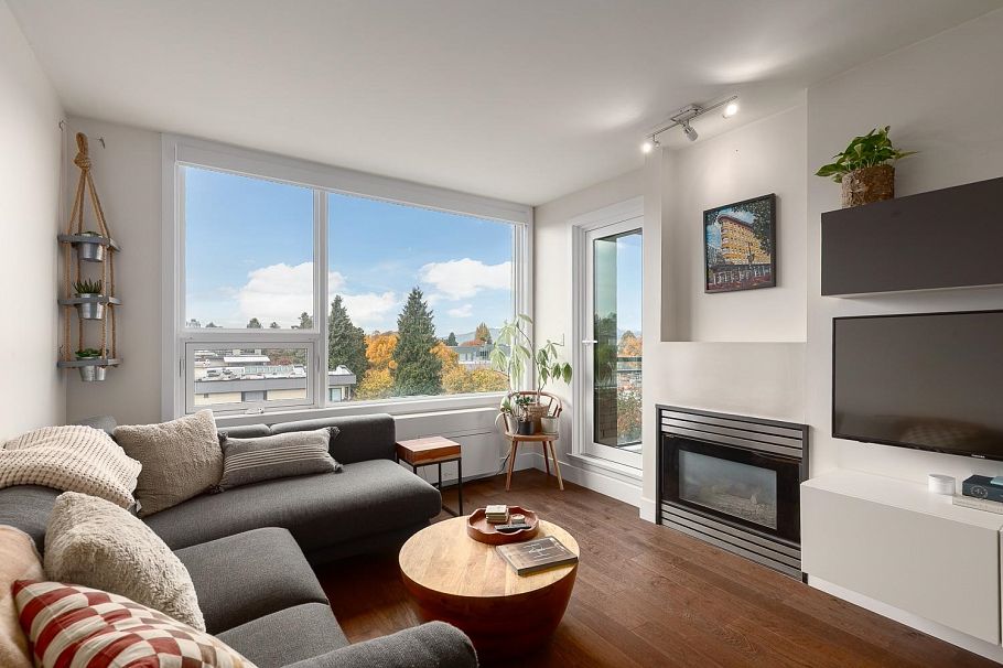 507 1888 York Avenue Vancouver, BC - 1