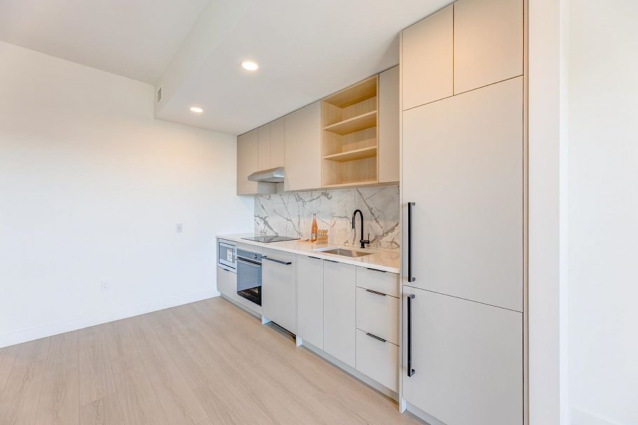 104/204 422 E 3rd Street North Vancouver, BC - 4