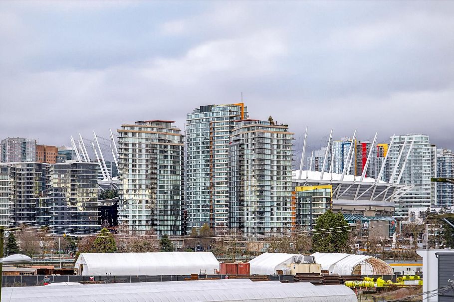 502 1833 Crowe Street Vancouver, BC - 16