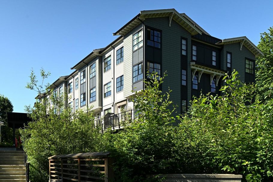 211 2045 Heritage Park Lane North Vancouver, BC - 13