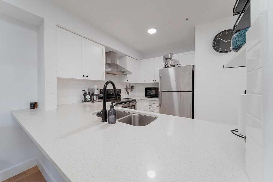 101 225 E 19th Avenue Vancouver, BC - 10