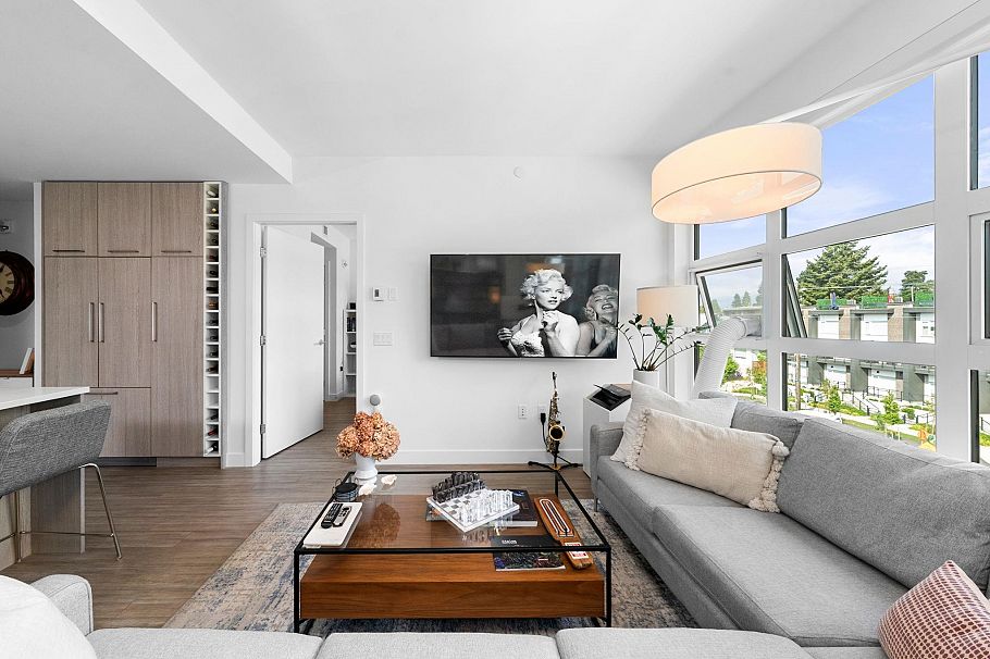 413 747 E 3rd Street North Vancouver, BC - 10