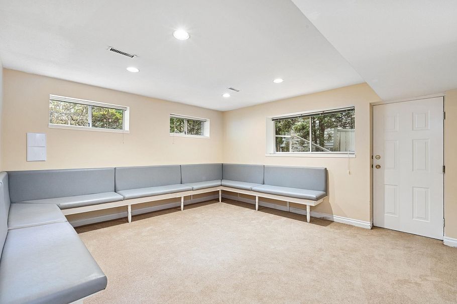 5685 Nancy Greene Way North Vancouver, BC - 34