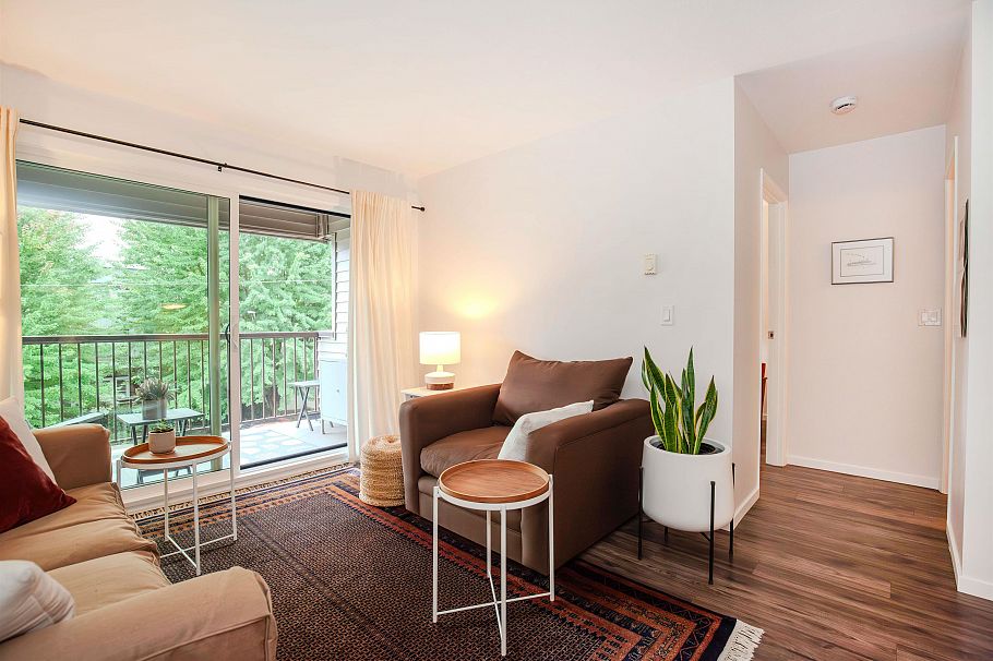 403 2045 Franklin Street Vancouver, BC - 4