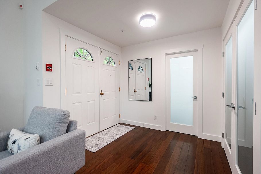 898 Hamilton Street Vancouver, BC - 13