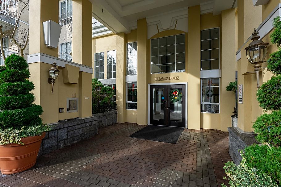 104 5835 Hampton Place Vancouver, BC - 37