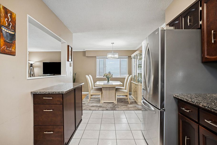 4975 Moss Street Vancouver, BC - 10