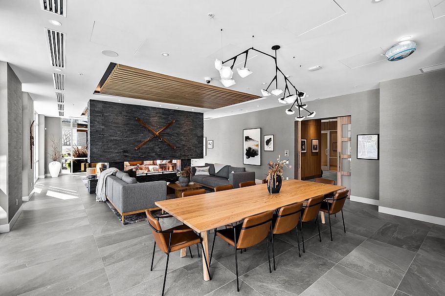 605 2325 Emery Court North Vancouver, BC - 35