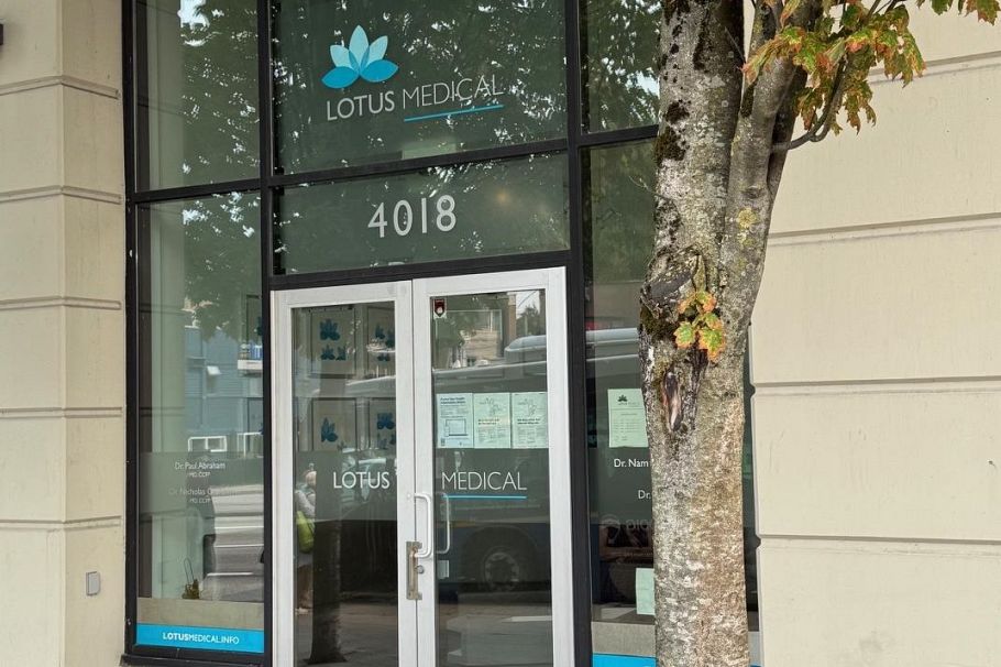 302 4028 Knight Street Vancouver, BC - 25