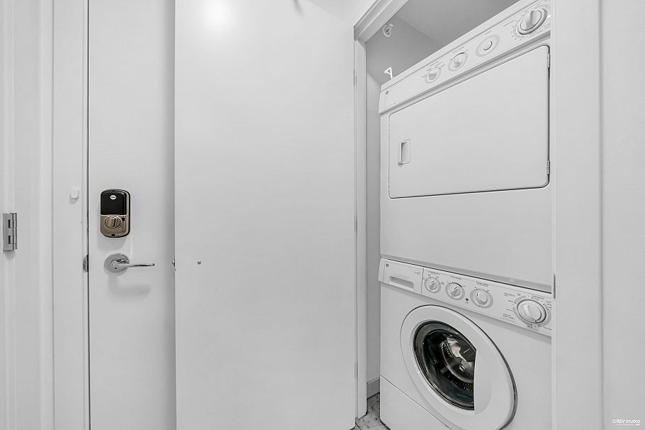 1210 833 Seymour Street Vancouver, BC - 6