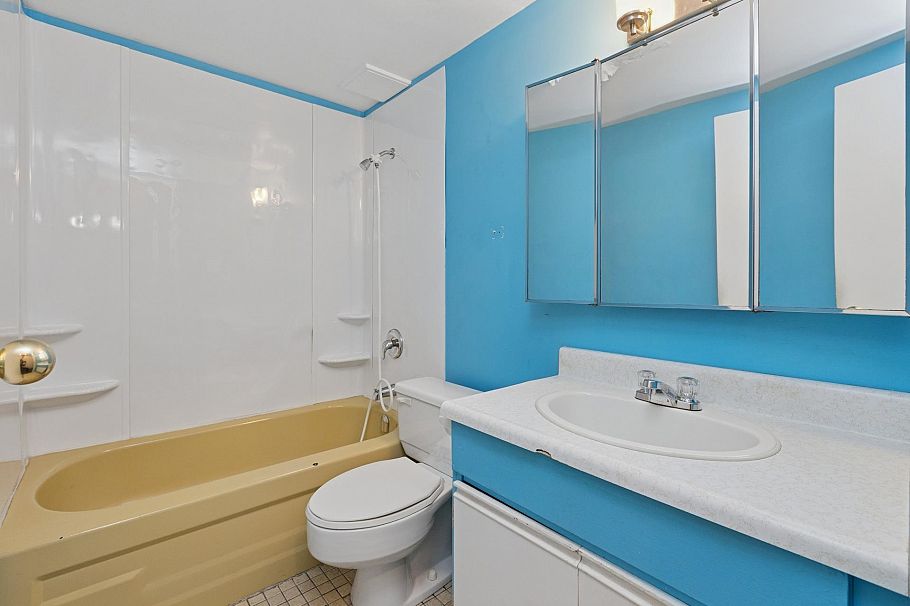 205 341 Mahon Avenue North Vancouver, BC - 10