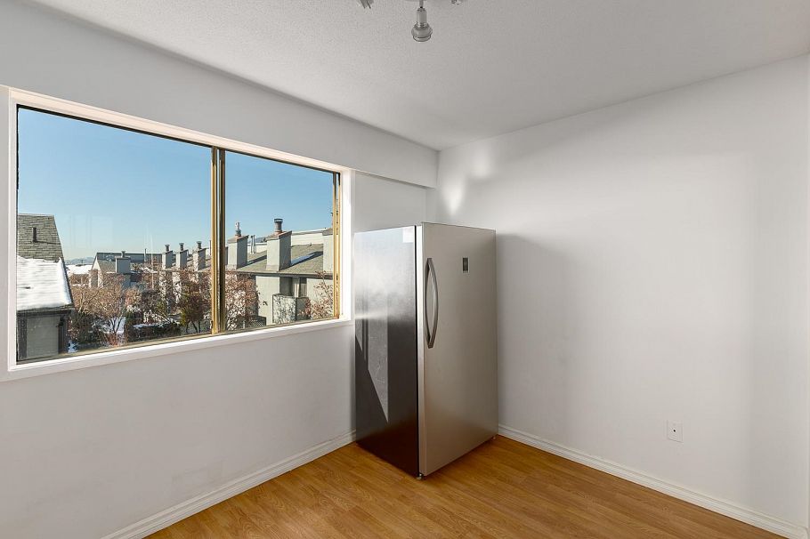 116 1345 Chesterfield Avenue North Vancouver, BC - 13