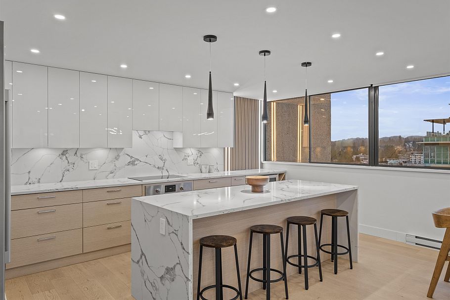 1207 1515 Eastern Avenue North Vancouver, BC - 1