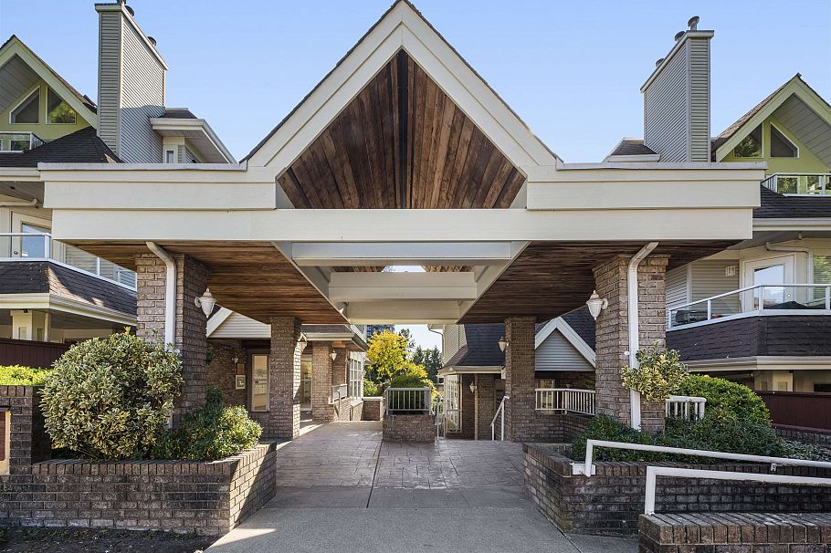 310 3638 Rae Avenue Vancouver, BC - 12