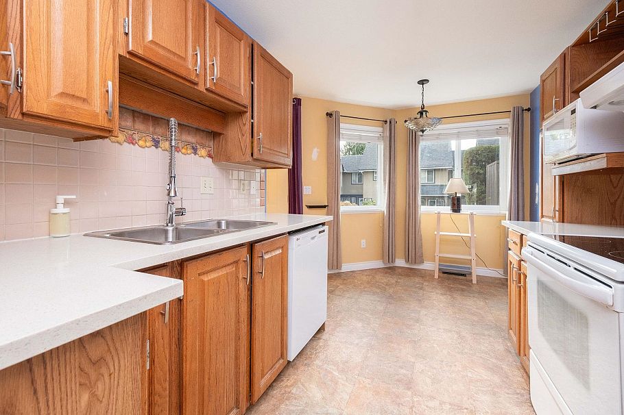 3 237 W 16th Street North Vancouver, BC - 10