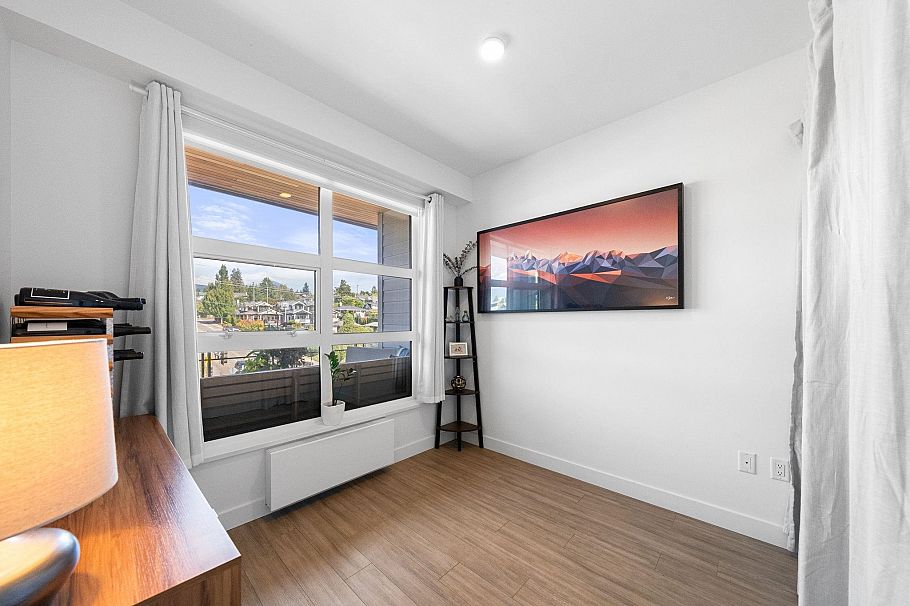 413 747 E 3rd Street North Vancouver, BC - 30