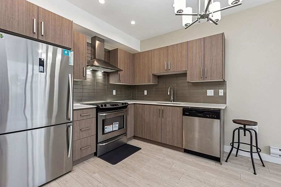 212 1838 Renfrew Street Vancouver, BC - 8