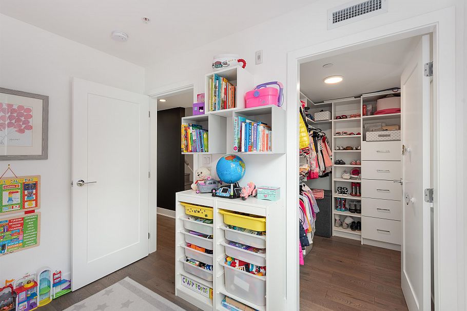 124 2070 Curling Road North Vancouver, BC - 22