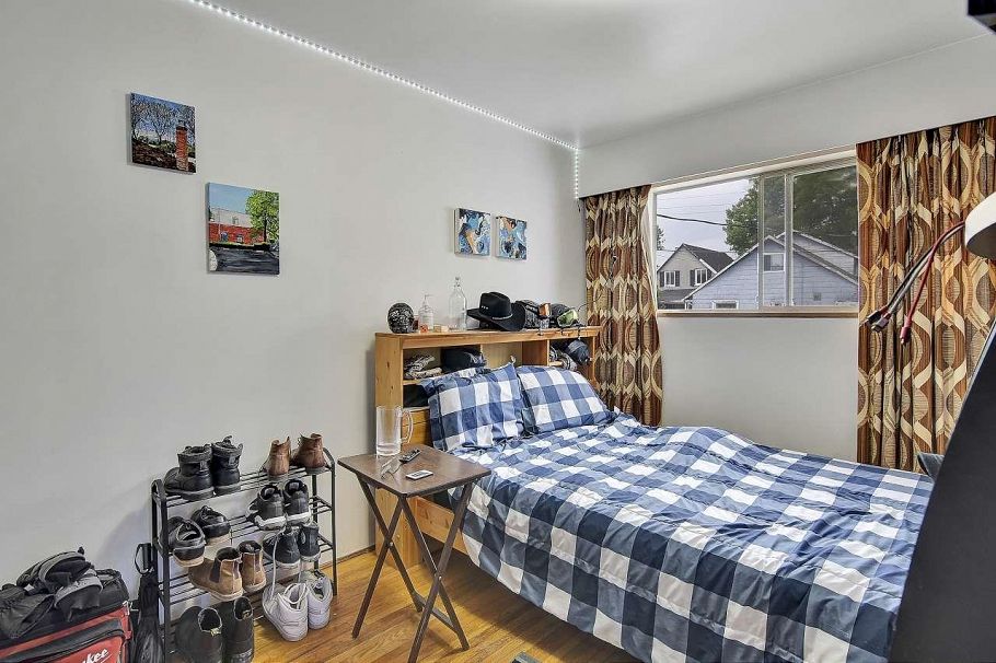 2149 E 32nd Avenue Vancouver, BC - 11