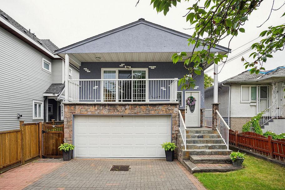 4975 Moss Street Vancouver, BC - 1