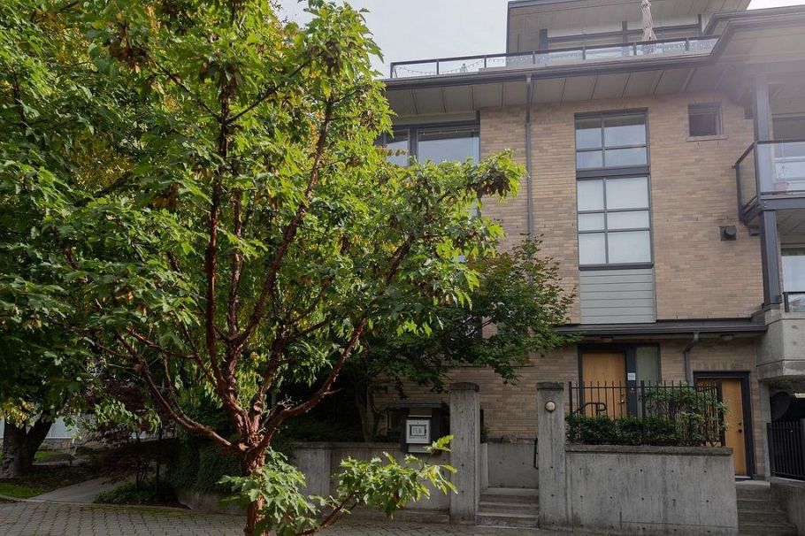 5952 Chancellor Mews Vancouver, BC - 4