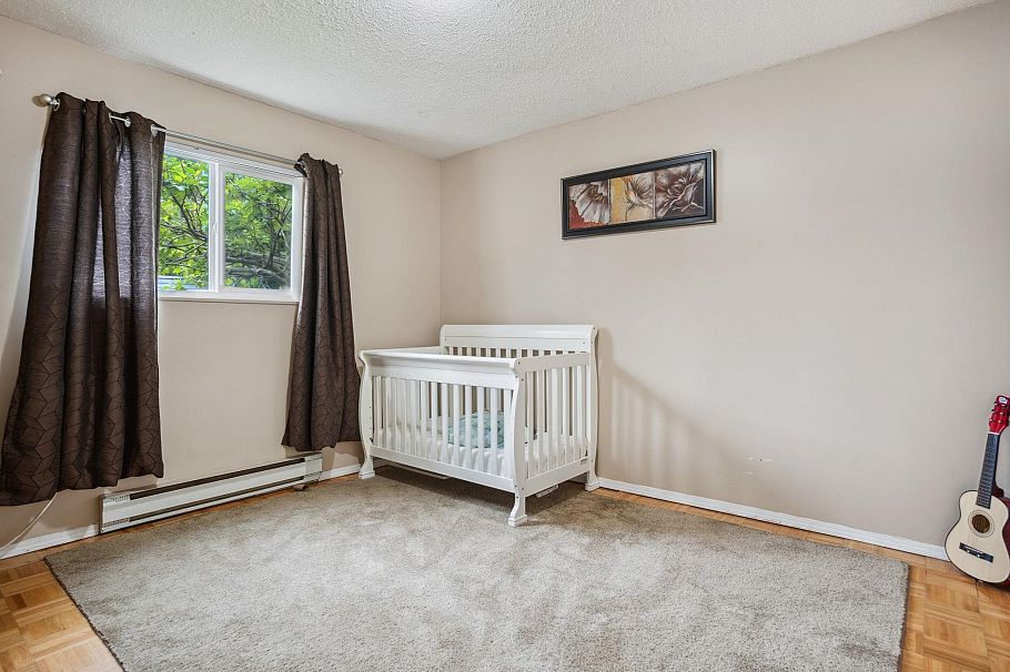 4975 Moss Street Vancouver, BC - 27