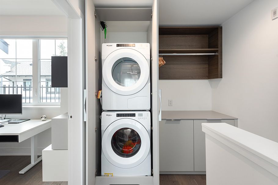 124 2070 Curling Road North Vancouver, BC - 33