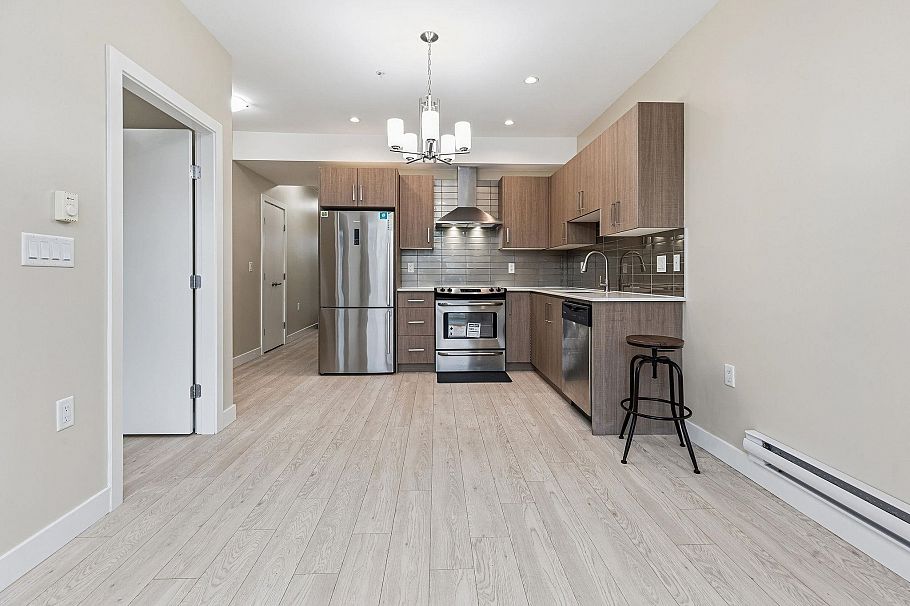 212 1838 Renfrew Street Vancouver, BC - 12