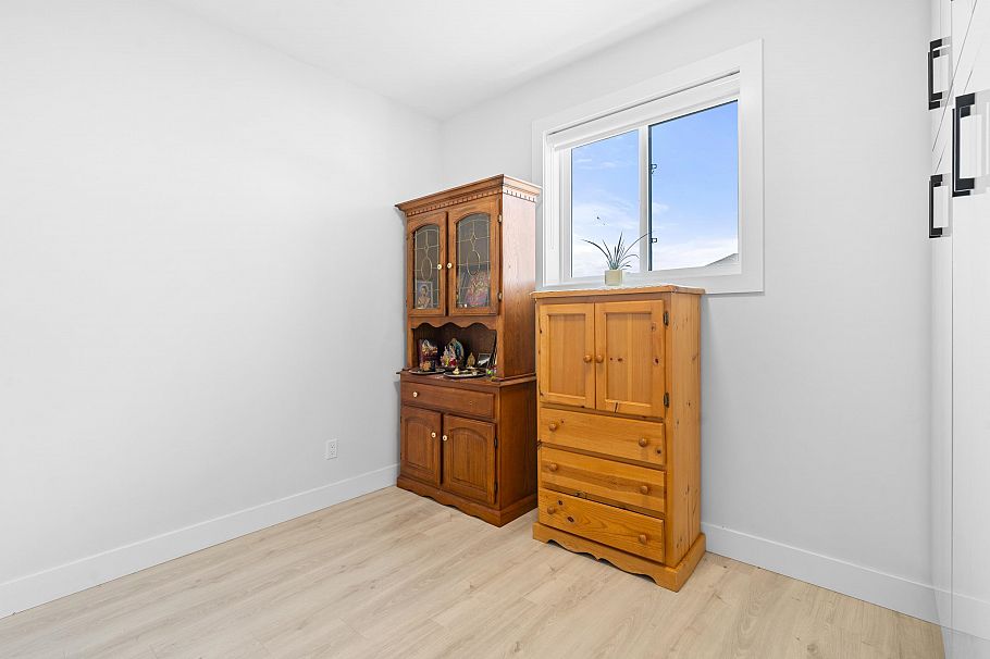 465 E 57th Avenue Vancouver, BC - 25