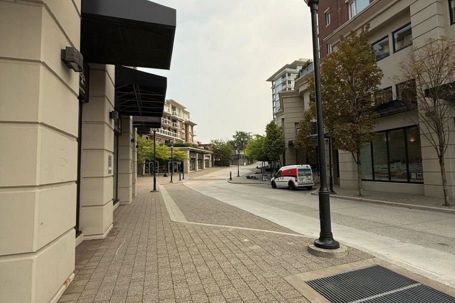 302 4028 Knight Street Vancouver, BC - 21