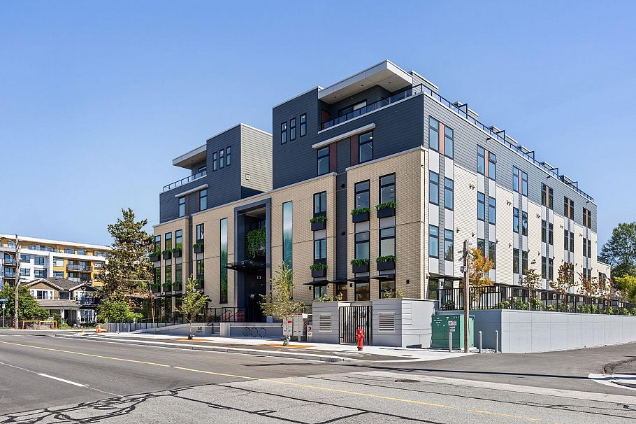 311 342 Mountain Highway North Vancouver, BC - 36